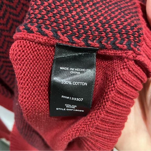 Geoffrey Beene V Neck Sweater - Picture 5 of 5